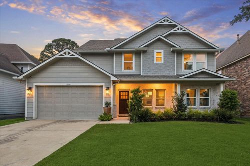 1514 Cheshire Ln, Houston, TX, 77018-4137 | Card Image