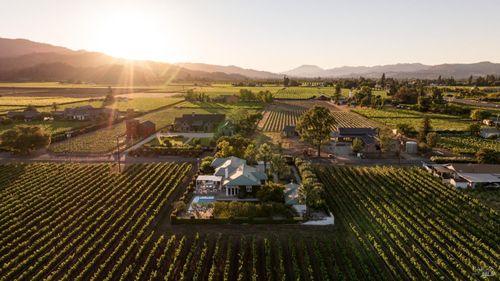 1237 Bella Oaks Lane, Napa, CA, 94558 | Card Image
