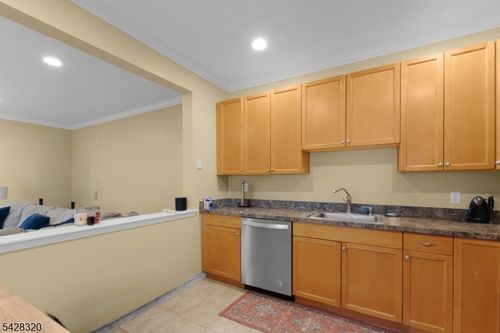 84 Autumn Ridge Rd, Morris Plains, NJ, 07950-1195 | Card Image