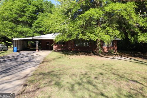 99 Robin Hood Rd, Reynolds, GA, 31076-3224 | Card Image