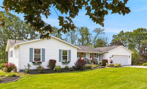 1211 Cin D Ln, Somerset, PA, 15501-2755 | Card Image