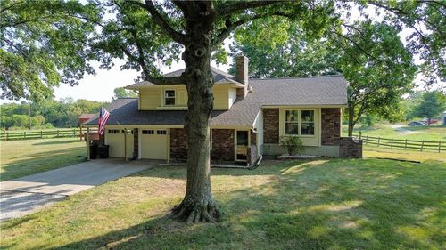 24001 E 223rd St, Harrisonville, MO, 64701-4046 | Card Image