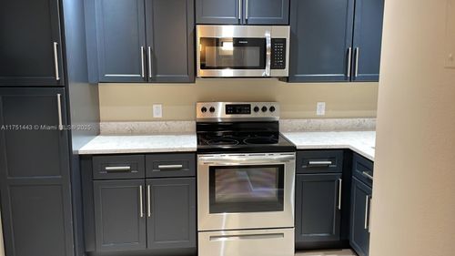 apt-2d-120 Royal Park Dr, Oakland Park, FL, 33309-6547 | Card Image