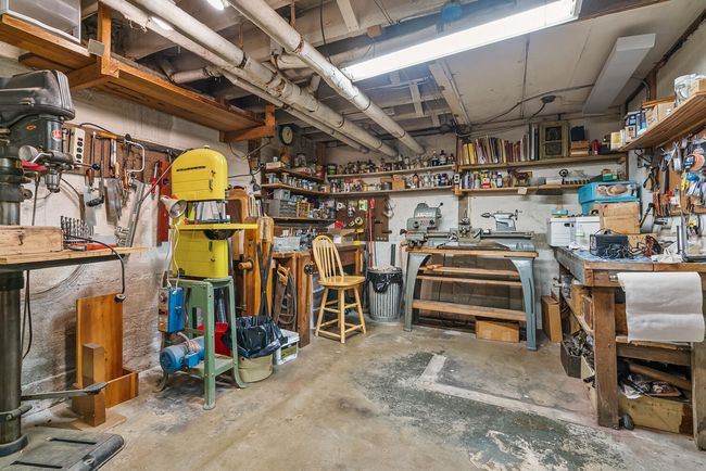 204 Monroe St, House other with 5 bedrooms, 4 bathrooms and null parking in Kalamazoo MI | Image 52
