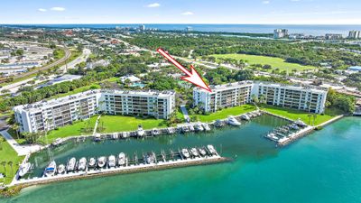 517 - 1748 Jupiter Cove Drive, Condo with 2 bedrooms, 2 bathrooms and null parking in Jupiter FL | Image 2