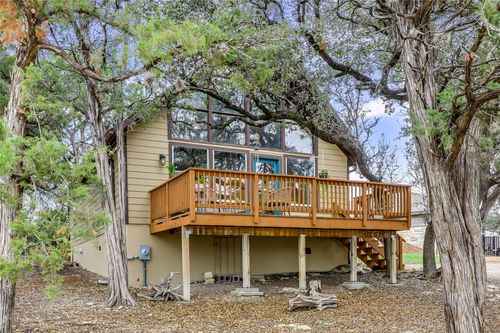 18418 Lakeland Dr, Lago Vista, TX, 78645-8702 | Card Image