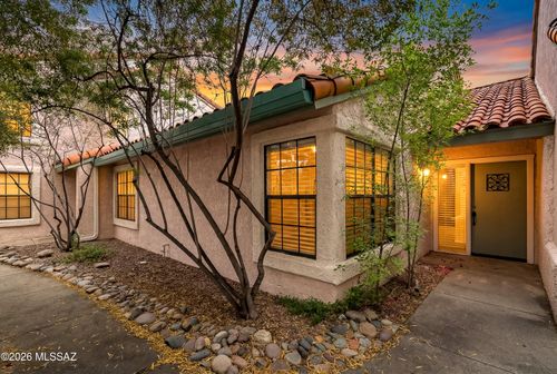 45-6435 N Tierra De Las Catalinas, Tucson, AZ, 85718-2156 | Card Image