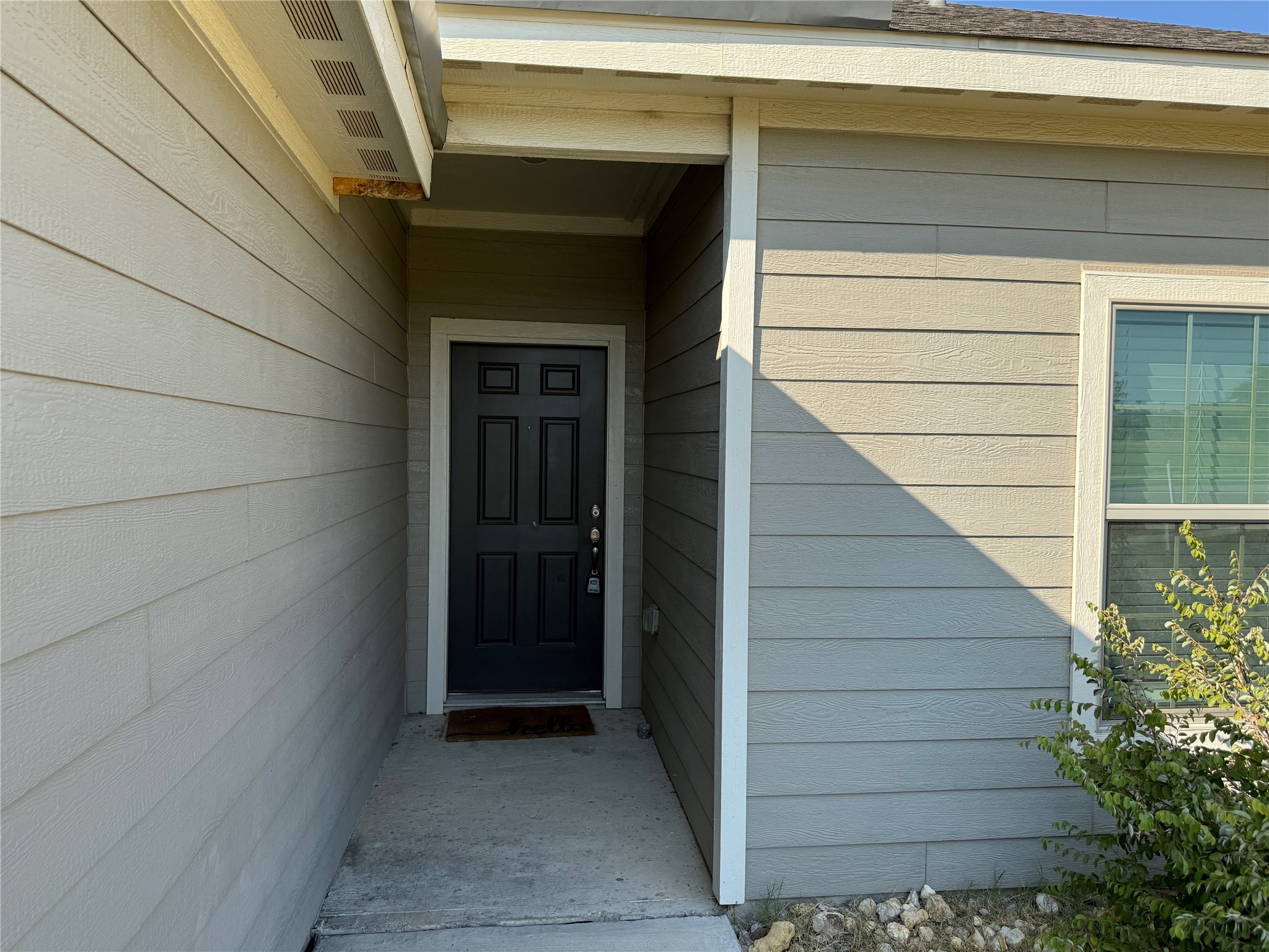 Residential Lease in Ponder 3