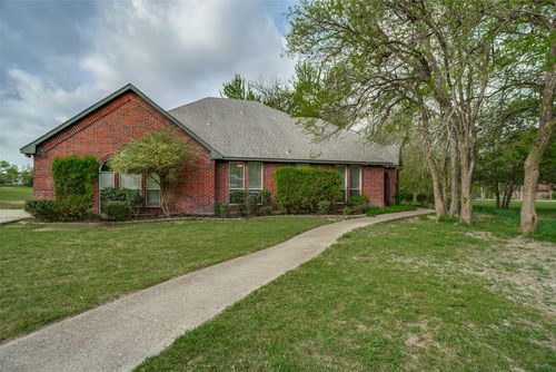 305 Cedar Hill Cir, Princeton, TX, 75407-9677 | Card Image