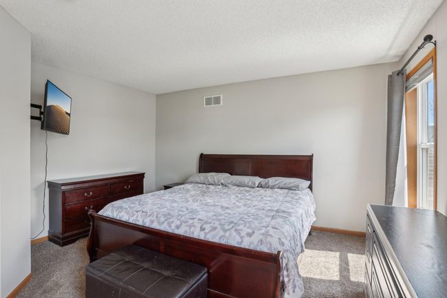 4285 Kady Ave Ne, House other with 5 bedrooms, 4 bathrooms and null parking in Saint Michael MN | Image 21
