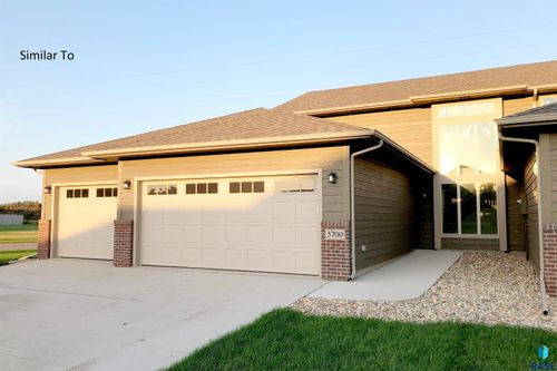 6138 W Benson Rd, Sioux Falls, SD, 57107 | Card Image