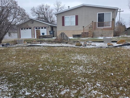 407 Main St, Max, ND, 58759-4046 | Card Image