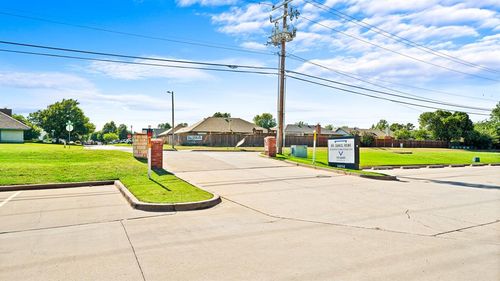 14000 N Western Avenue, Edmond, OK, 73013 | Card Image