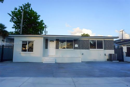 4851 E 8th Ct, Hialeah, FL, 33013-2019 | Card Image