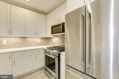 6-4008 Edmunds St Nw, WASHINGTON, DC, 20007-1297 | Card Image