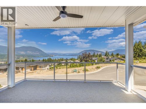 1160 16 Ave Se, Salmon Arm, BC, V1E0H4 | Card Image