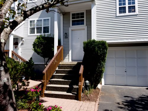 510-510 Foxboro Dr, Norwalk, CT, 06851-1157 | Card Image