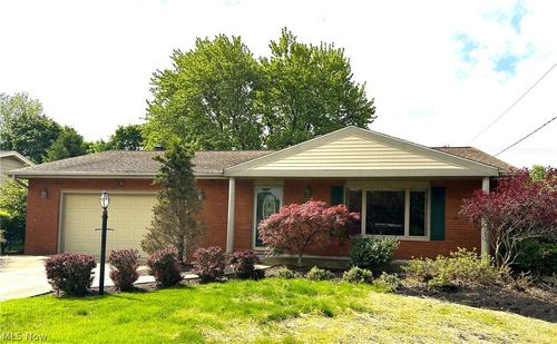 26771 Leenders Ln, North Olmsted, OH, 44070-2664 | Card Image