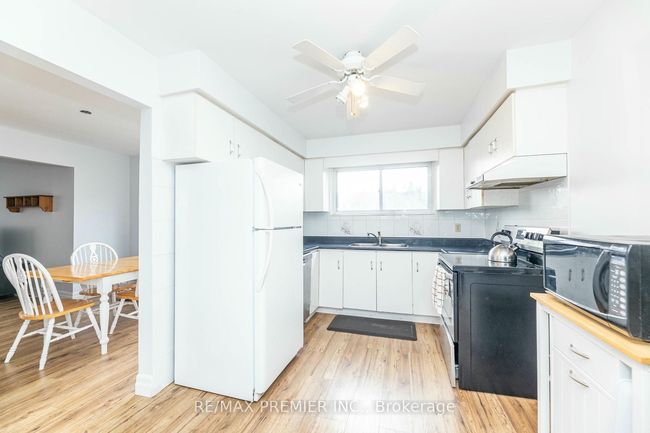 43 - 21a Thistle Down Blvd, Condo with 3 bedrooms, 3 bathrooms and 1 parking in Toronto ON | Image 20