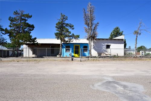 502 Edinburg St, Marfa, TX, 79843-6563 | Card Image