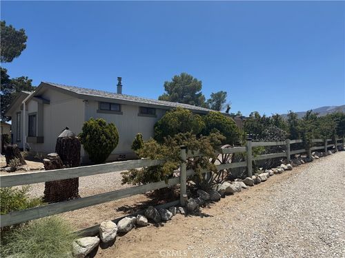 11471 Alta Vista Rd, Pinon Hills, CA, 92372-7600 | Card Image