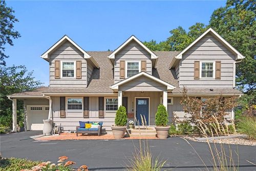 4900 W 79th St, Prairie Village, KS, 66208-4421 | Card Image