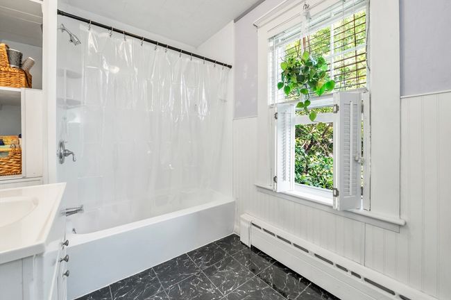 4 3 Rd Rd, House other with 3 bedrooms, 1 bathrooms and 4 parking in Woburn MA | Image 17