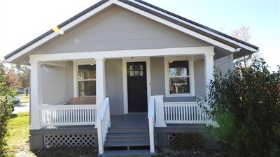 View of front of property featuring a porch | Image 1