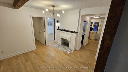 main-233 Ellerslie Ave, North York, ON, M2N1Y3 | Card Image