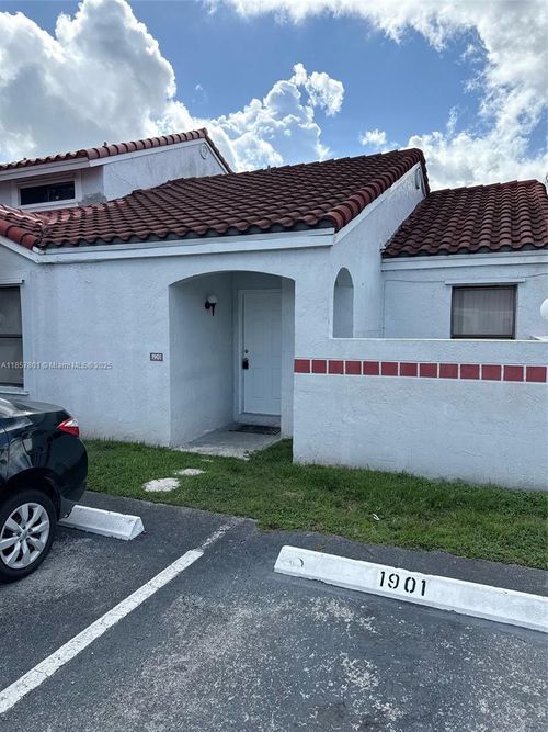 1901-1901 San Remo Cir, Homestead, FL, 33035-1122 | Card Image