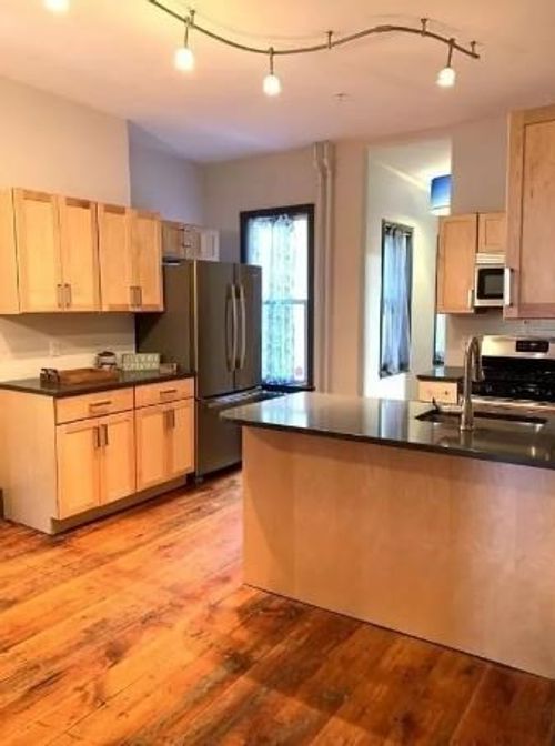 1-140 Trenton St, Boston, MA, 02128-2537 | Card Image