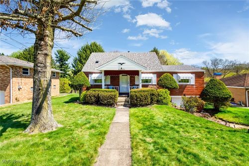 265 Putnam Ln, Weirton, WV, 26062-2816 | Card Image