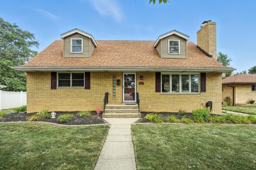 901 Ridgeway Ave, Munster, IN, 46321-1711 | Card Image