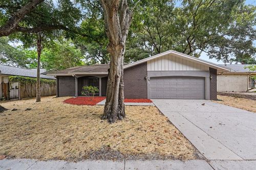 2431 Grove Ridge Dr, PALM HARBOR, FL, 34683-3220 | Card Image