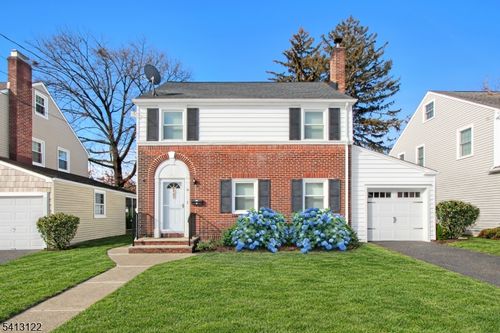 14 Davidson Rd, Bloomfield, NJ, 07003-2920 | Card Image