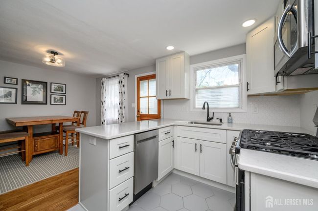 245 Newman St, Townhouse with 2 bedrooms, 1 bathrooms and null parking in Metuchen NJ | Image 14