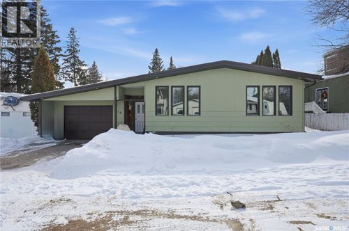 116 2nd St, Hague, SK, S0K1X0 | Card Image