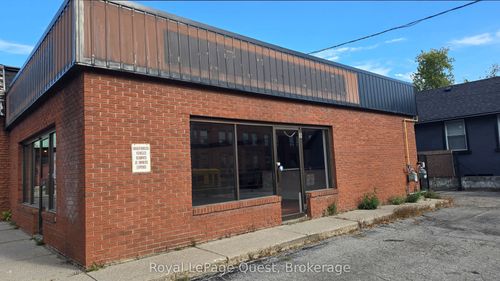 7 Colborne St E, Orillia, ON, L3V1T4 | Card Image