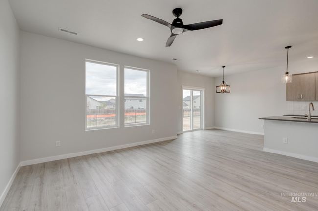 687 N Aleppo Way, House other with 3 bedrooms, 3 bathrooms and 2 parking in Meridian ID | Image 11