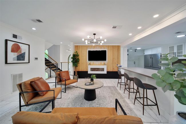 140 S Timber Top Dr, House other with 3 bedrooms, 3 bathrooms and 2 parking in Spring TX | Image 22