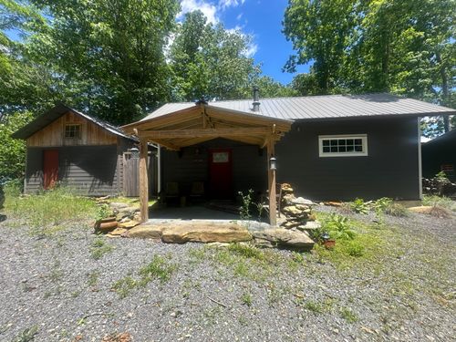 853 Rock Springs Rd, Celina, TN, 38551-9802 | Card Image