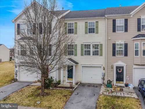 278 Scarboro Dr, BUNKER HILL, WV, 25413-3644 | Card Image