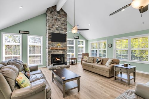 129 Carrol Way, Tullahoma, TN, 37388-7257 | Card Image