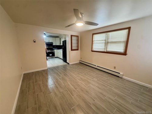225 W 21st St, Deer Park, NY, 11729-4807 | Card Image
