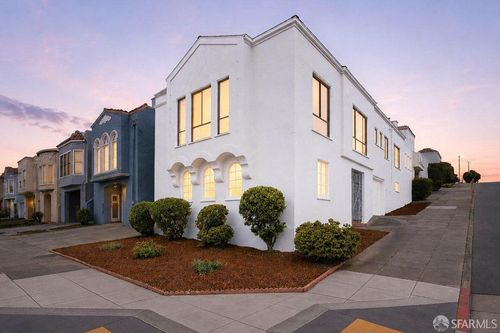 1444 Ulloa St, San Francisco, CA, 94116-2535 | Card Image