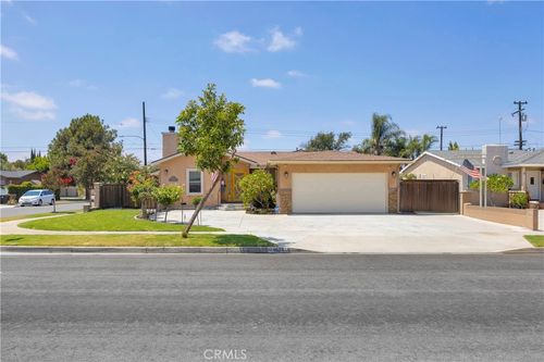1521 S Dallas Dr, Anaheim, CA, 92804-6016 | Card Image
