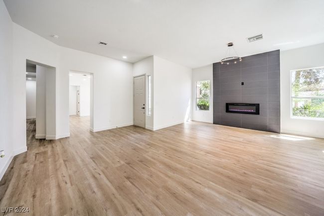 UNIT-101 - 1900 Summer Pine Ct, Townhouse with 3 bedrooms, 3 bathrooms and null parking in Las Vegas NV | Image 10