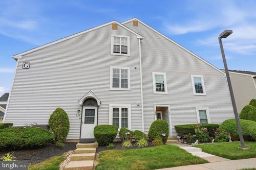 749 E Parker St, LANGHORNE, PA, 19047-5026 | Card Image