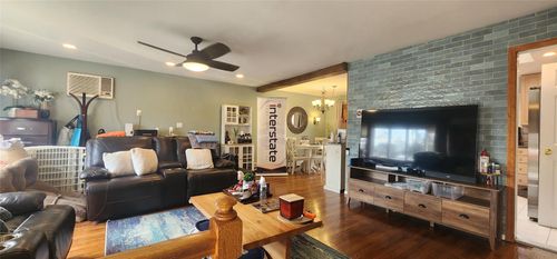 535 Anderson St, Baldwin, NY, 11510-3810 | Card Image