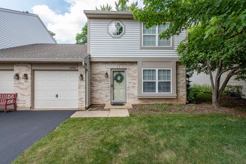 1396 W Split Oak Cir, Round Lake Beach, IL, 60073-4676 | Card Image